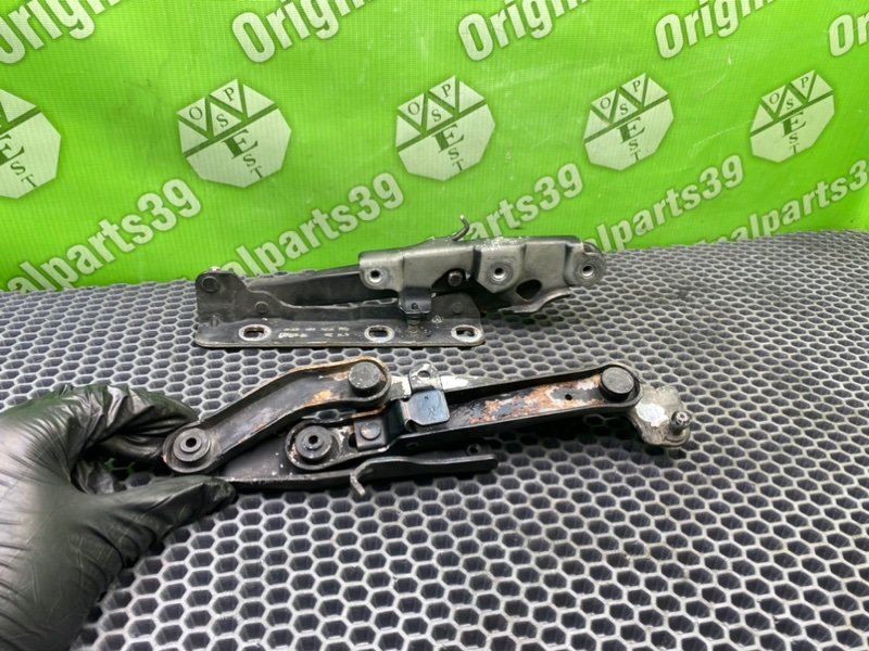 Петли капота, 1400 рублей, Калининград