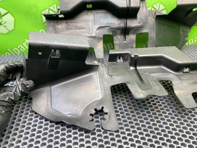 Дефлектор радиатора, 1300 рублей, Калининград