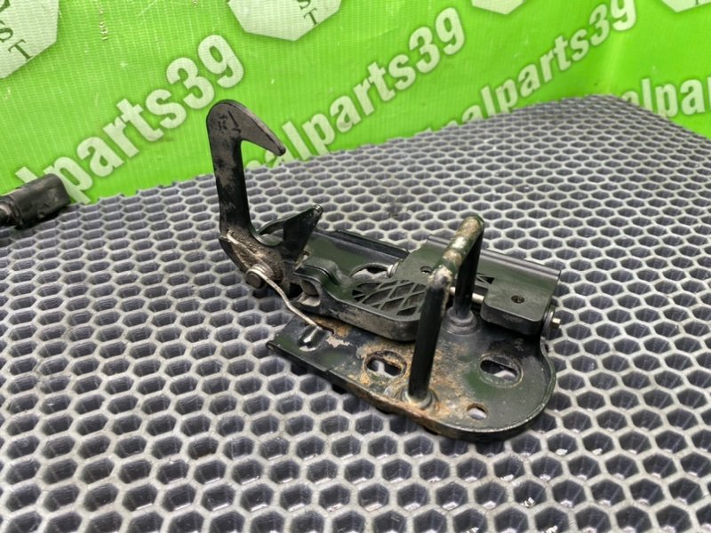 Замок капота, 1700 рублей, Калининград