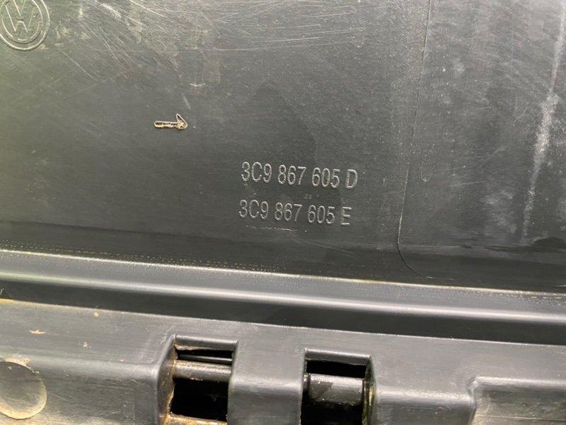 Обшивка крышки багажника, 2000 рублей, Калининград