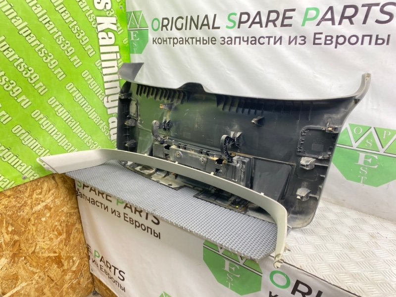 Обшивка крышки багажника, 2000 рублей, Калининград