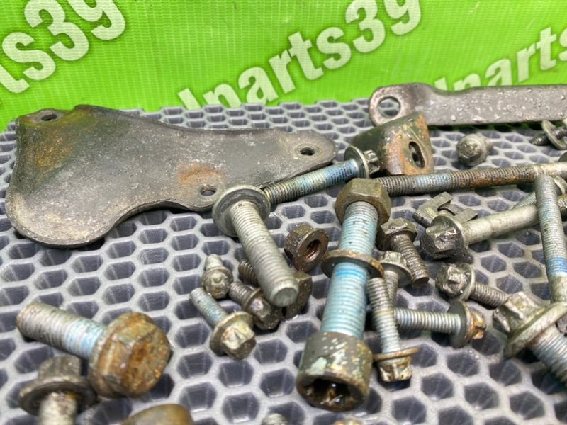 Болты двигателя, 1700 рублей, Калининград