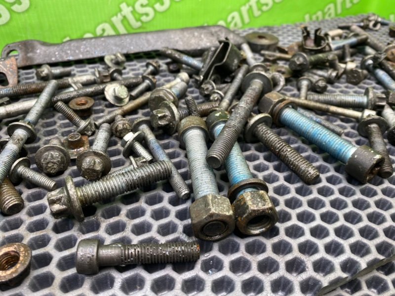 Болты двигателя, 1700 рублей, Калининград