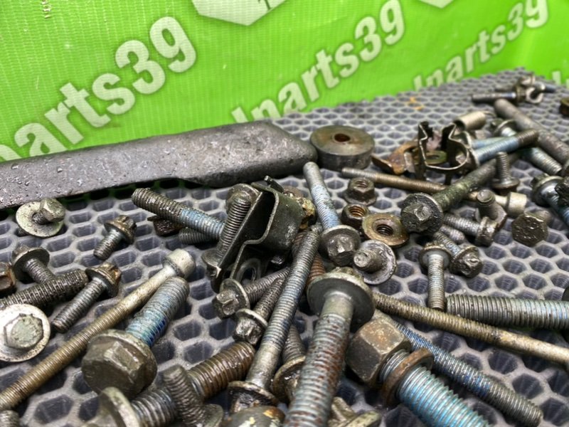 Болты двигателя, 1700 рублей, Калининград