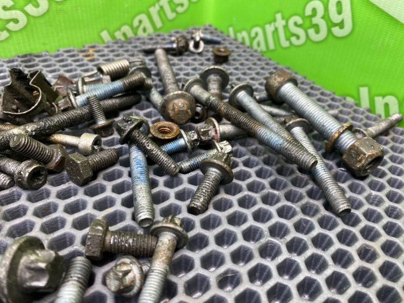 Болты двигателя, 1700 рублей, Калининград