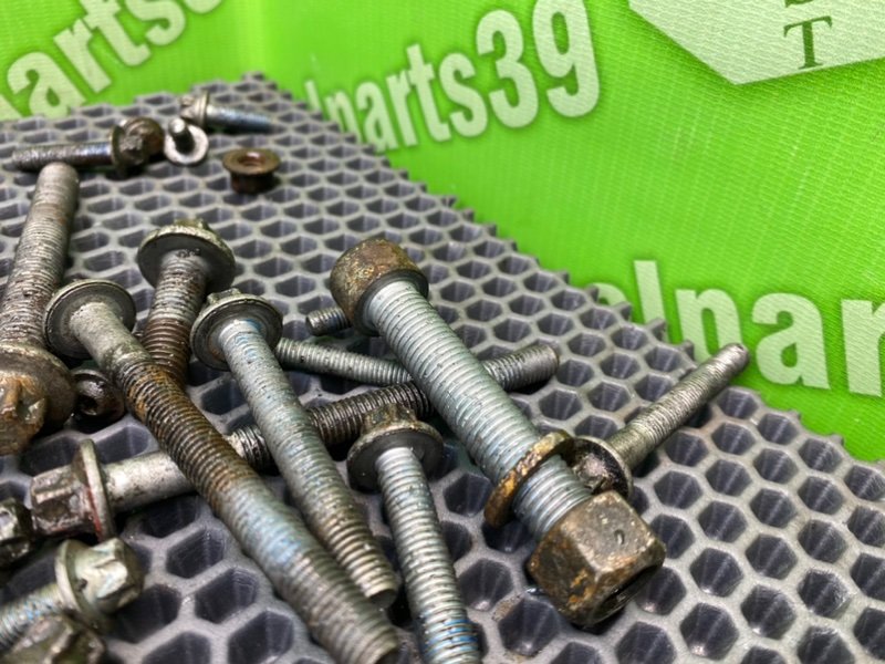 Болты двигателя, 1700 рублей, Калининград