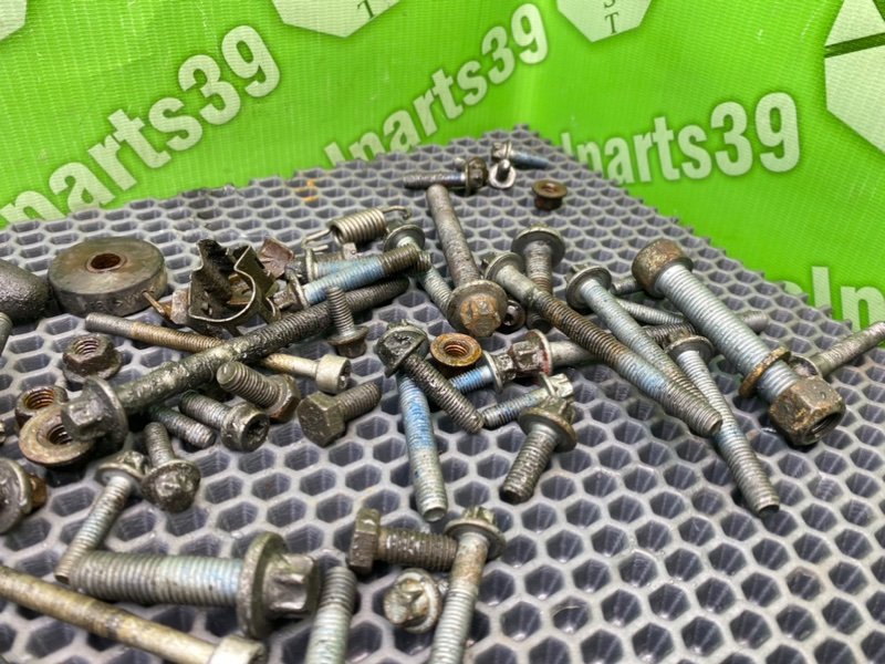 Болты двигателя, 1700 рублей, Калининград