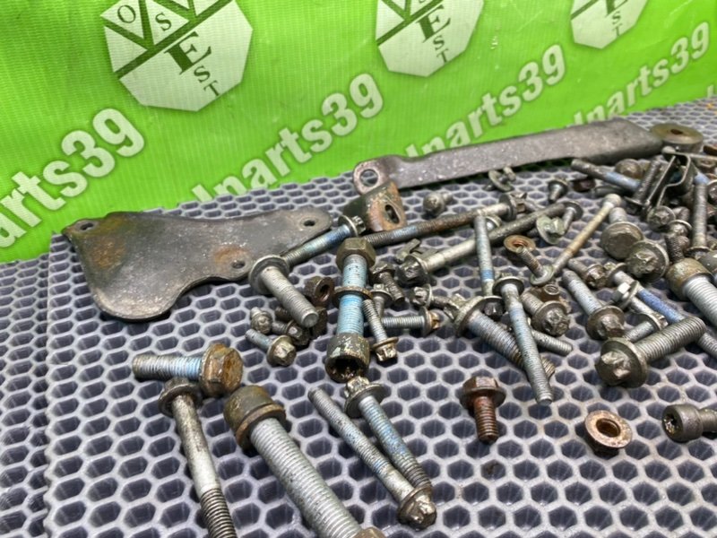 Болты двигателя, 1700 рублей, Калининград