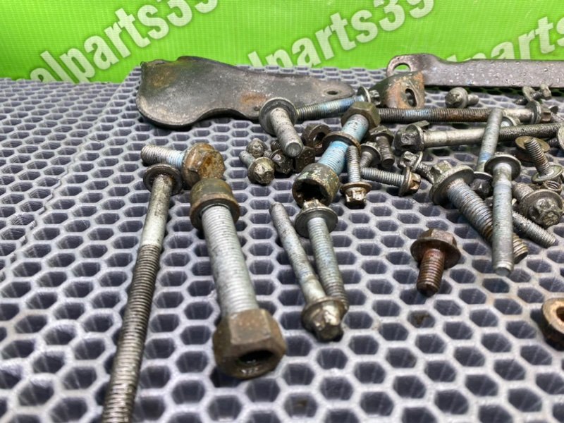 Болты двигателя, 1700 рублей, Калининград