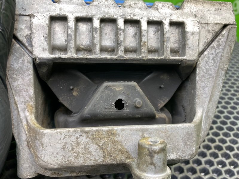 Подушка двигателя, 1700 рублей, Калининград