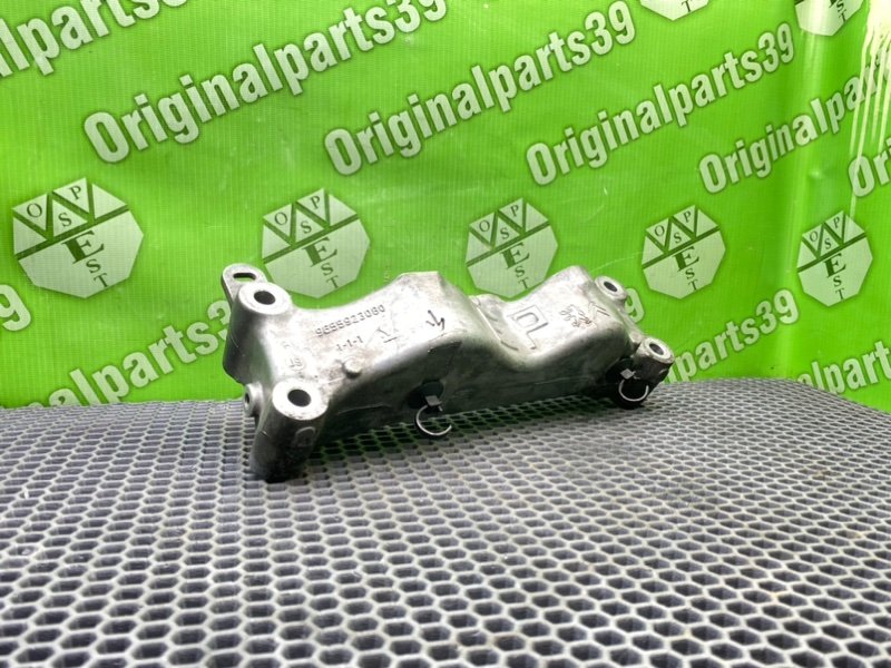 Кронштейн двигателя, 1000 рублей, Калининград