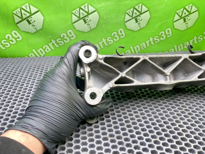 Кронштейн двигателя, 1000 рублей, Калининград