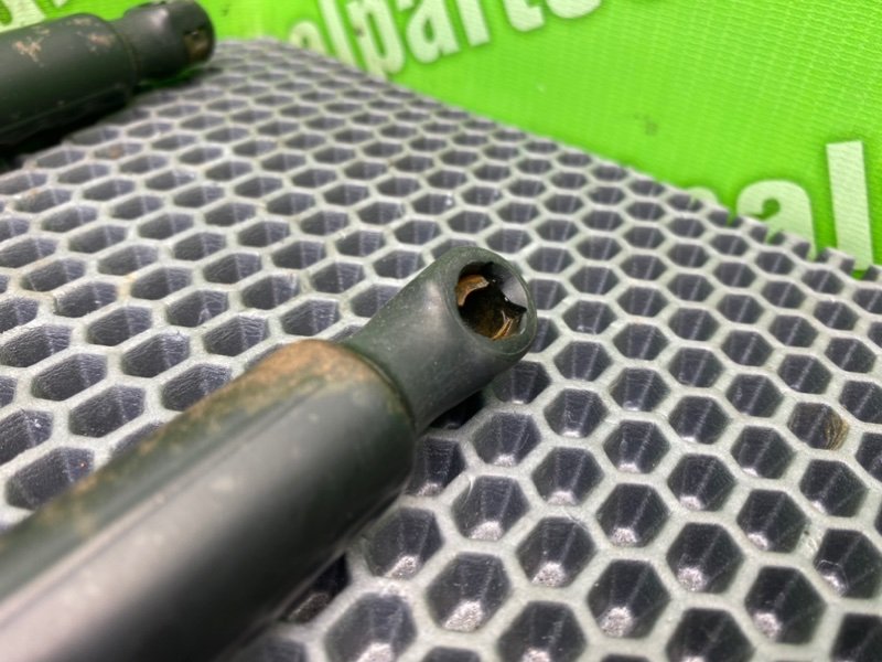 Амортизаторы багажника, 2100 рублей, Калининград