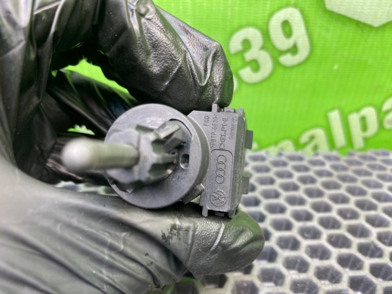 Концевик стоп-сигнала, 1000 рублей, Калининград