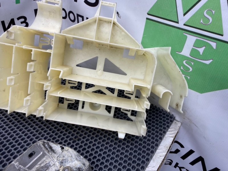 Кронштейны, 1600 рублей, Калининград