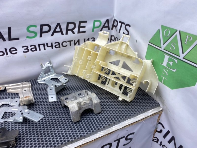 Кронштейны, 1600 рублей, Калининград