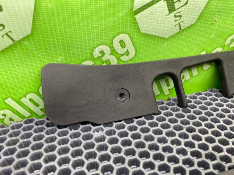 Накладки петель багажника, 900 рублей, Калининград