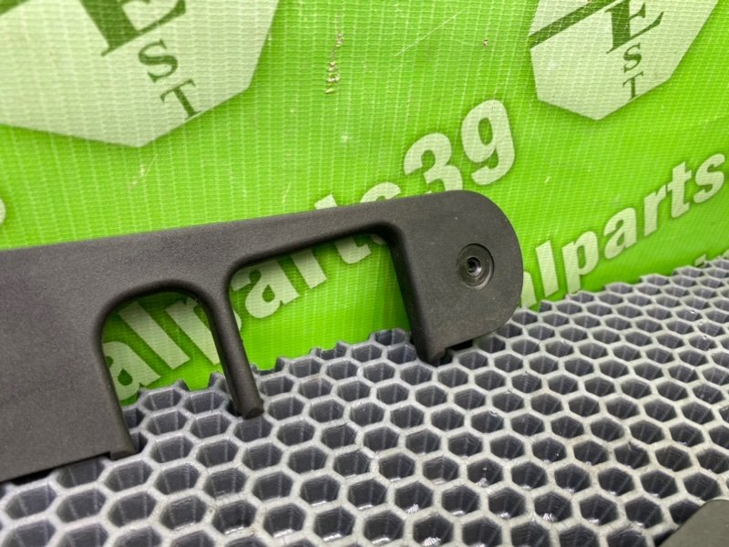 Накладки петель багажника, 900 рублей, Калининград