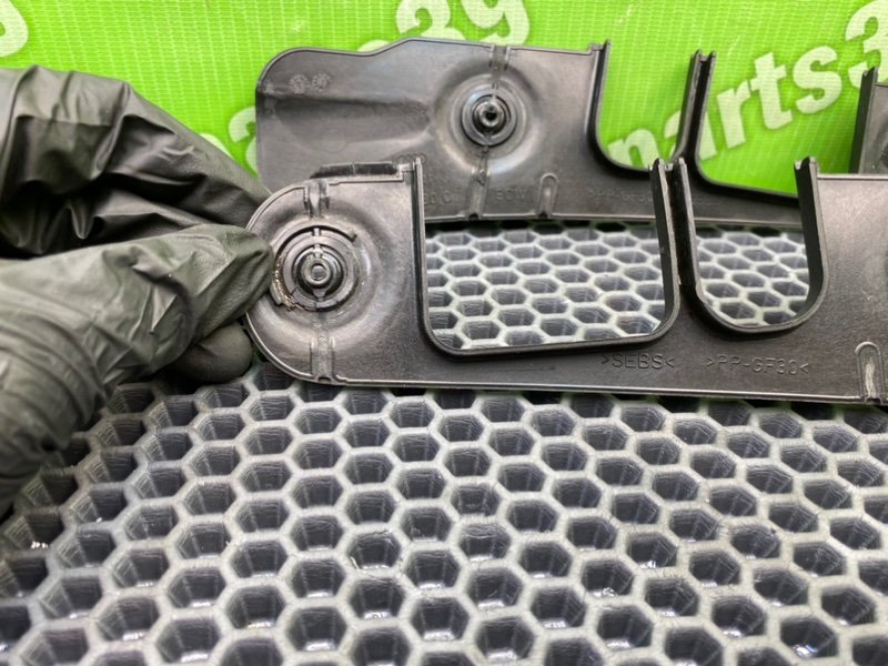 Накладки петель багажника, 900 рублей, Калининград