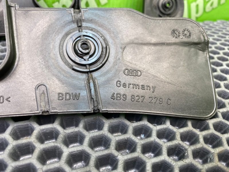 Накладки петель багажника, 900 рублей, Калининград