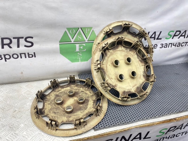 Колпаки колес, 2600 рублей, Калининград