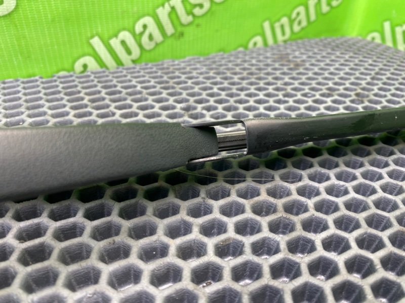 Дворник задний, 1000 рублей, Калининград