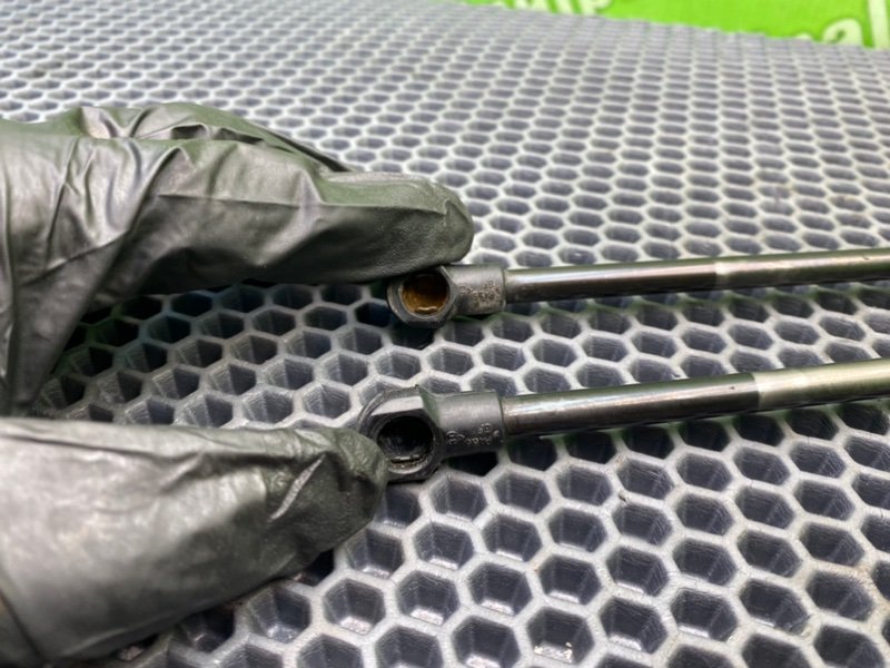 Амортизатор капота, 800 рублей, Калининград