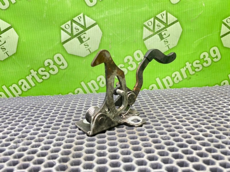 Крюк замка капота, 1400 рублей, Калининград