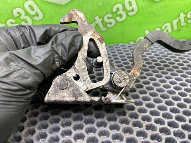 Крюк замка капота, 1400 рублей, Калининград