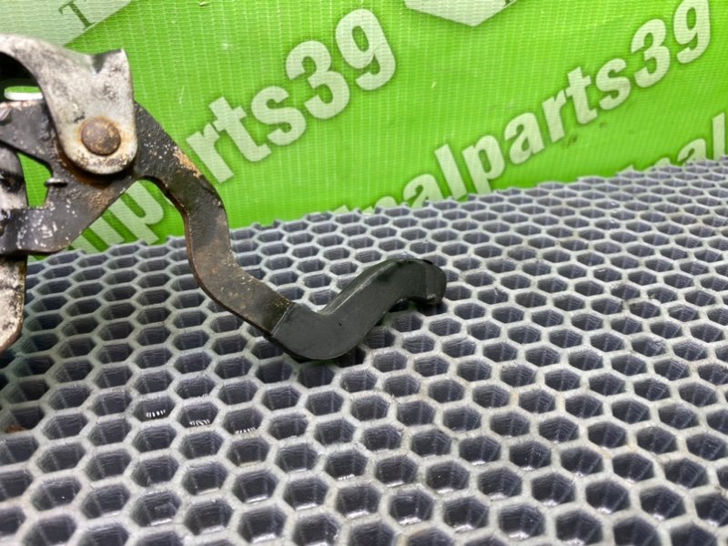 Крюк замка капота, 1400 рублей, Калининград