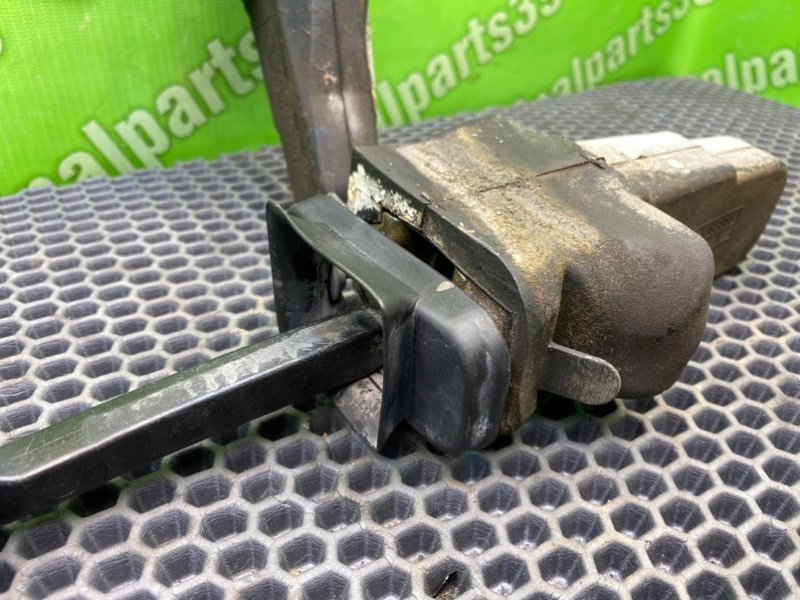 Ограничители двери, 1000 рублей, Калининград