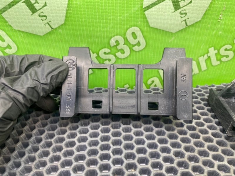 Кронштейны, 1000 рублей, Калининград