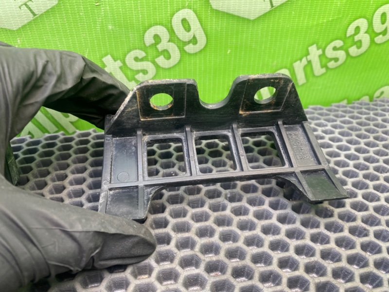 Кронштейны, 1000 рублей, Калининград