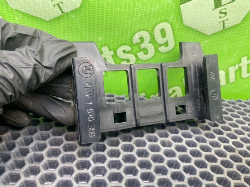 Кронштейны, 1000 рублей, Калининград