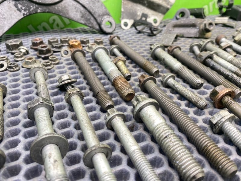 Болты двигателя, 2200 рублей, Калининград