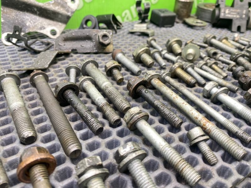 Болты двигателя, 2200 рублей, Калининград