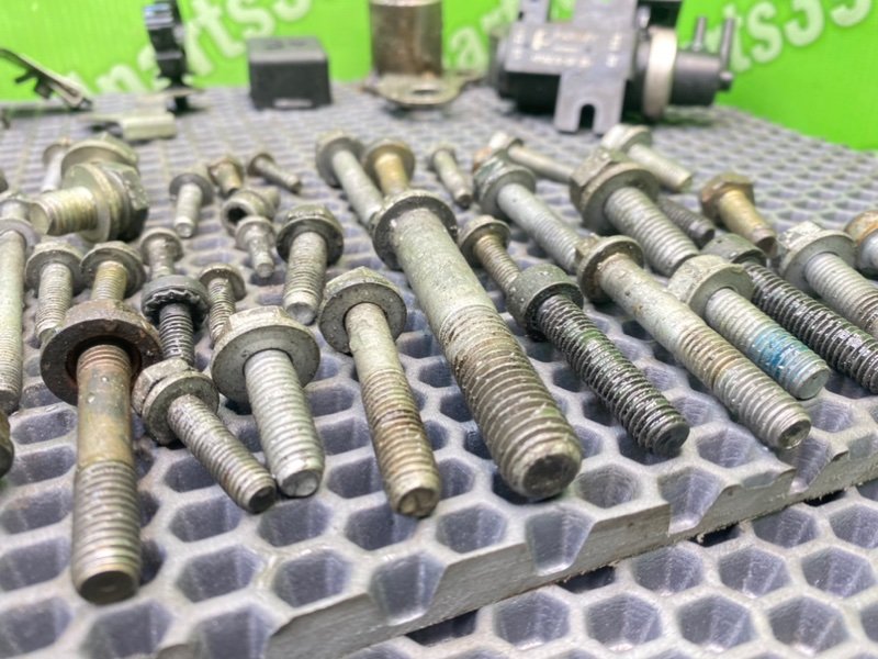 Болты двигателя, 2200 рублей, Калининград