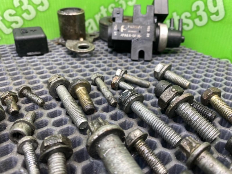 Болты двигателя, 2200 рублей, Калининград