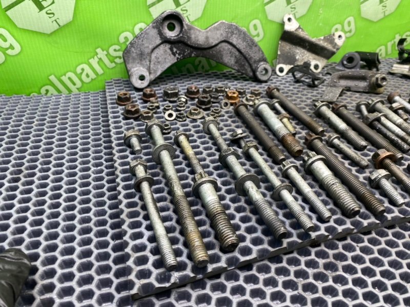 Болты двигателя, 2200 рублей, Калининград