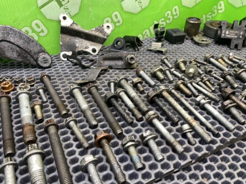 Болты двигателя, 2200 рублей, Калининград