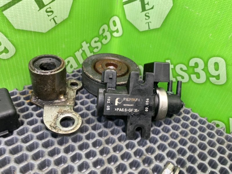 Болты двигателя, 2200 рублей, Калининград