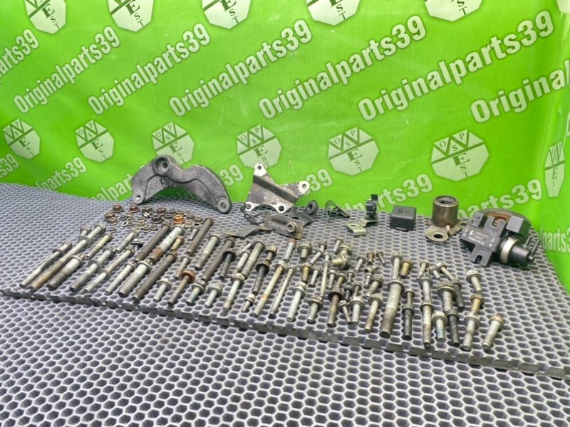 Болты двигателя, 2200 рублей, Калининград