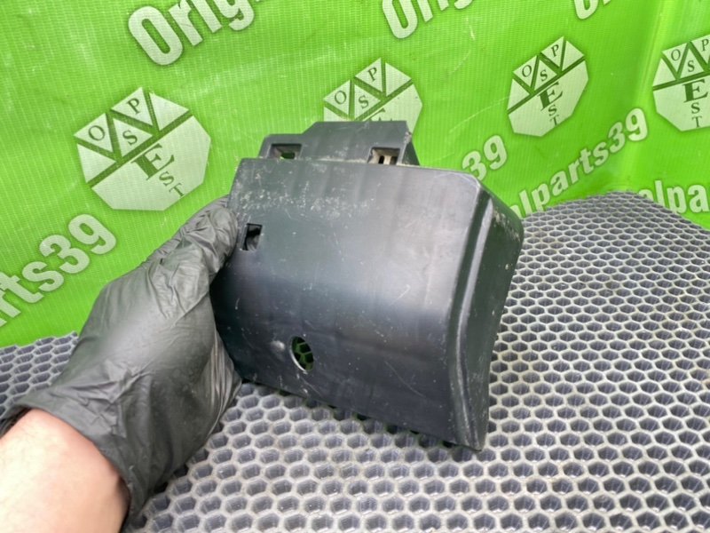 Кронштейн бампера, 1000 рублей, Калининград