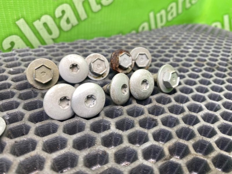 Болты крыла, 1400 рублей, Калининград