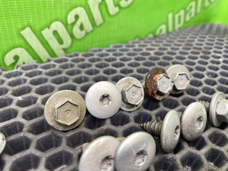 Болты крыла, 1400 рублей, Калининград