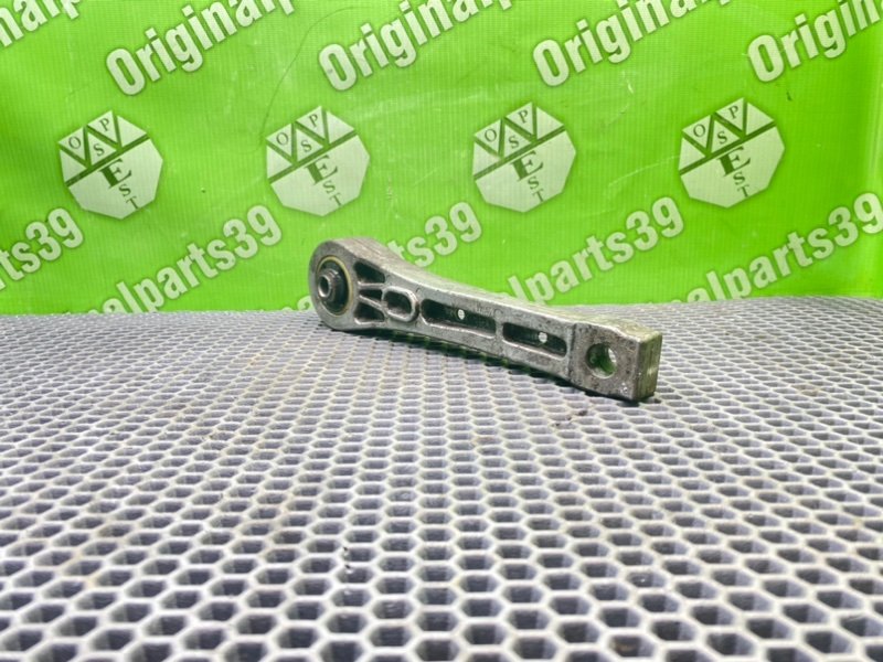 Кронштейн двигателя, 1000 рублей, Калининград