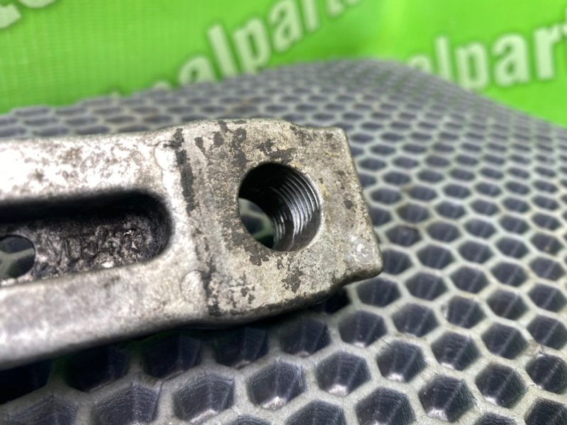 Кронштейн двигателя, 1000 рублей, Калининград