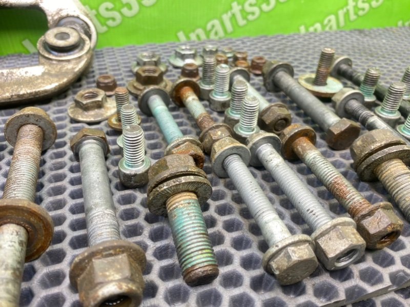 Болты подрамника, 2200 рублей, Калининград