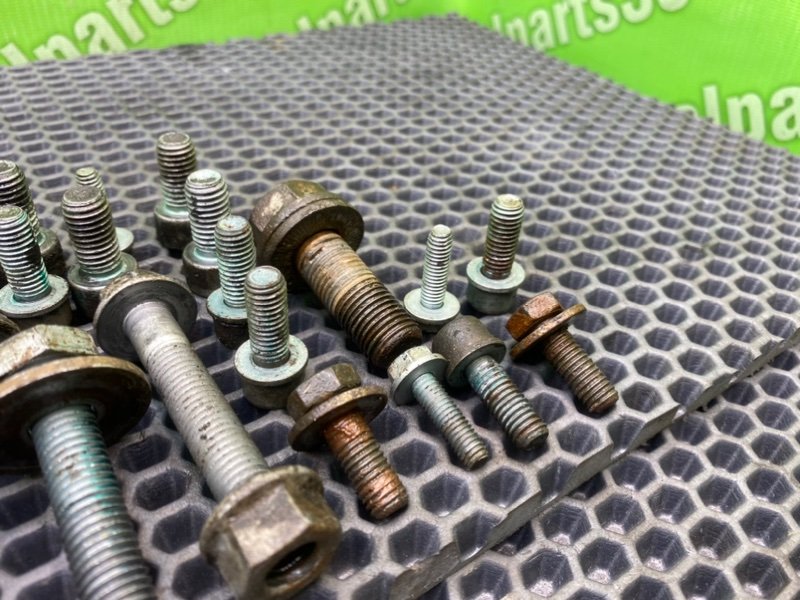 Болты подрамника, 2200 рублей, Калининград