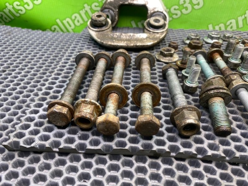 Болты подрамника, 2200 рублей, Калининград